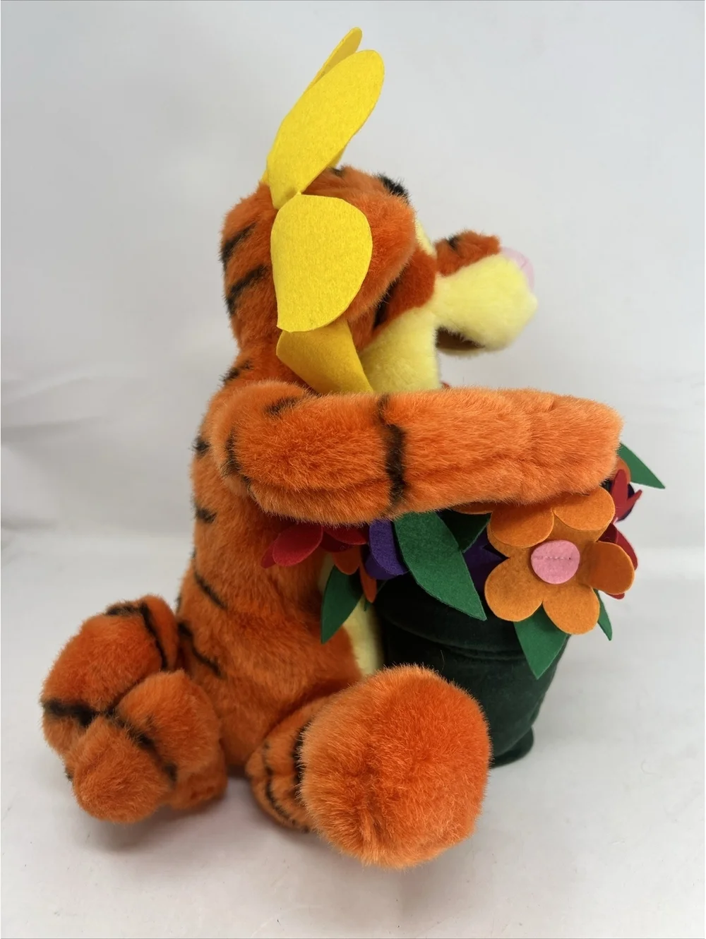 VTG Disney Winnie the Pooh Have A Tiggerific Day TIGGER flower pot PLUSH 12